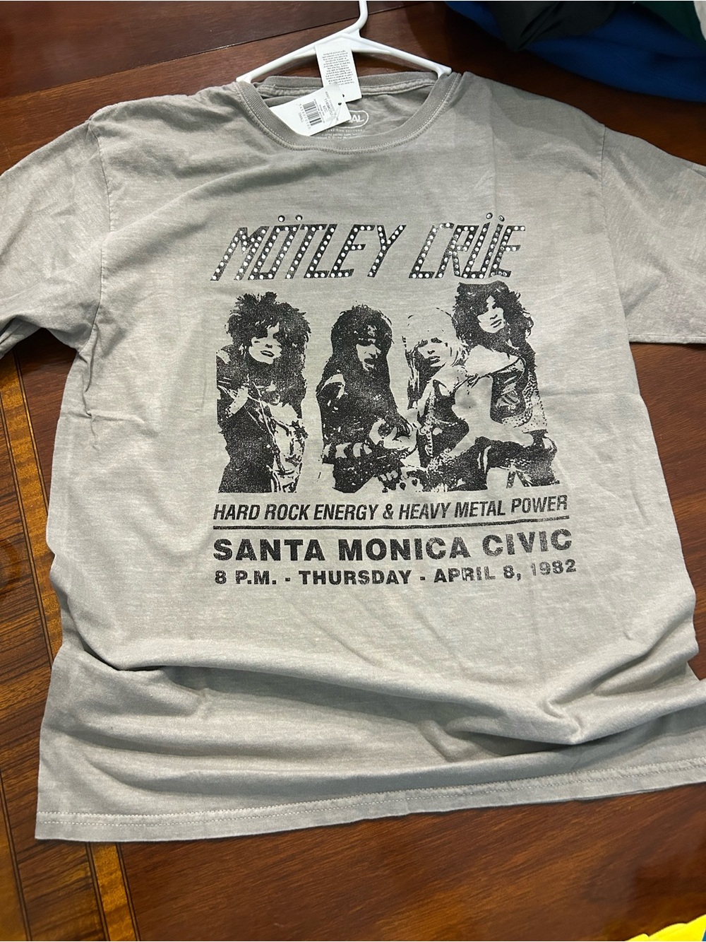 Mötley Crüe Santa Monica Civic Graphic Tee - Gray